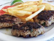 Biftekia – steaks de viande hachée grecs