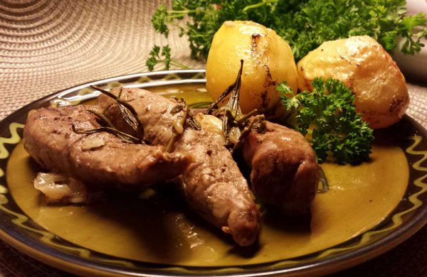 Arni fileto sto fourno me patates – filets d’agneau au four avec pommes de terre